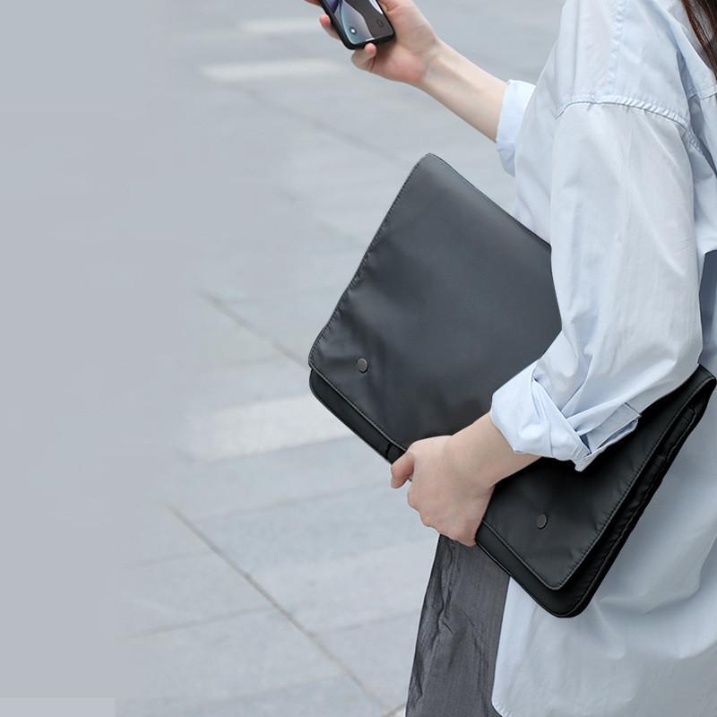 Black and white laptop bag laptop protective cover 2