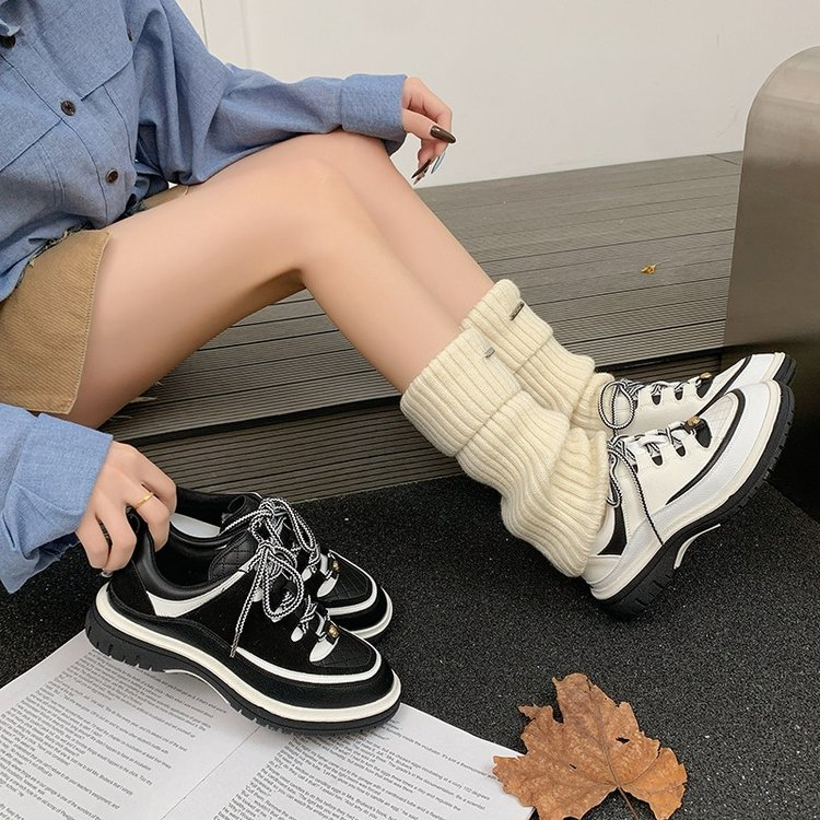 Noble Retro Black And White Color Block Sneakers For Women, 2026 Spring Autumn New Lace-up Soft Sole Comfortable Versatile Casual Board Shoes 2