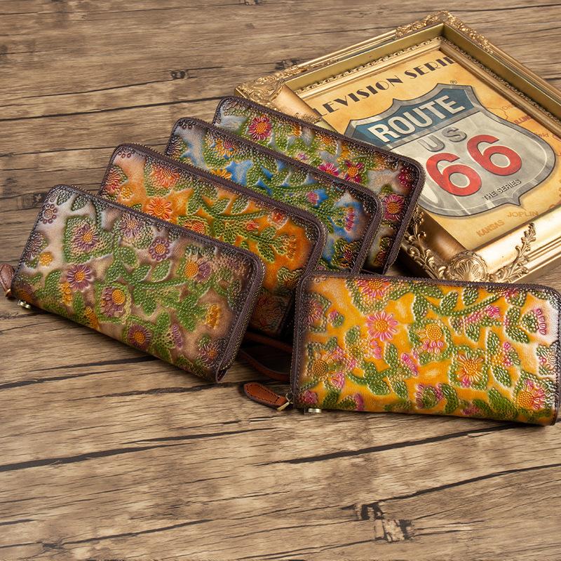 Womens Embossed Distressed Large-Capacity Vintage Wallet 1
